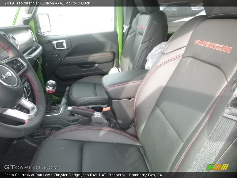 Front Seat of 2019 Wrangler Rubicon 4x4