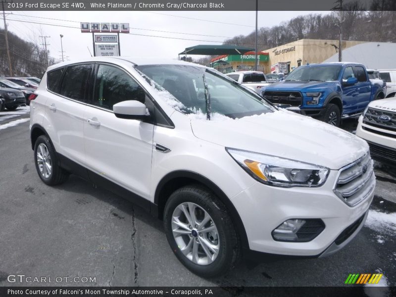 White Platinum / Chromite Gray/Charcoal Black 2019 Ford Escape SE 4WD