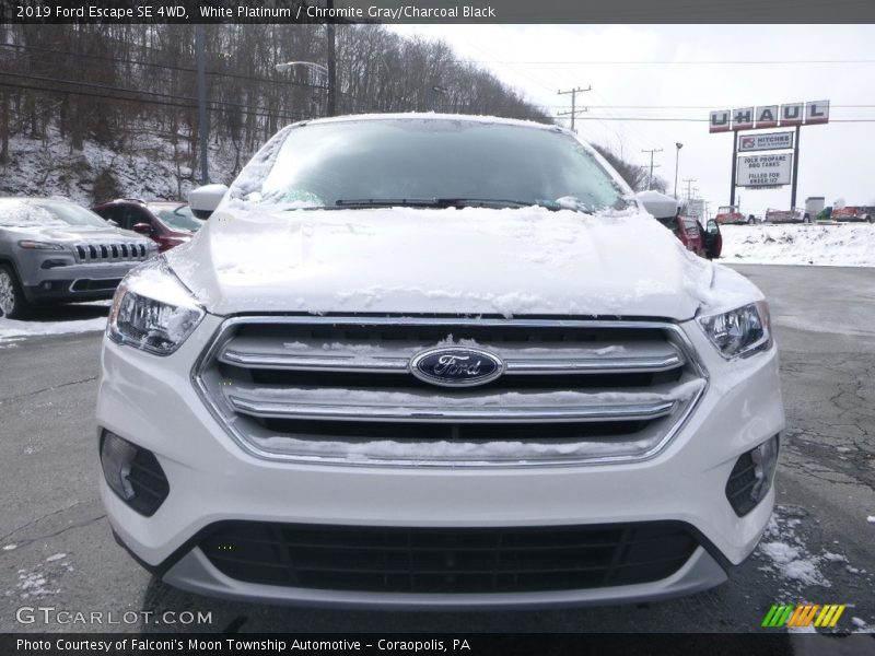 White Platinum / Chromite Gray/Charcoal Black 2019 Ford Escape SE 4WD