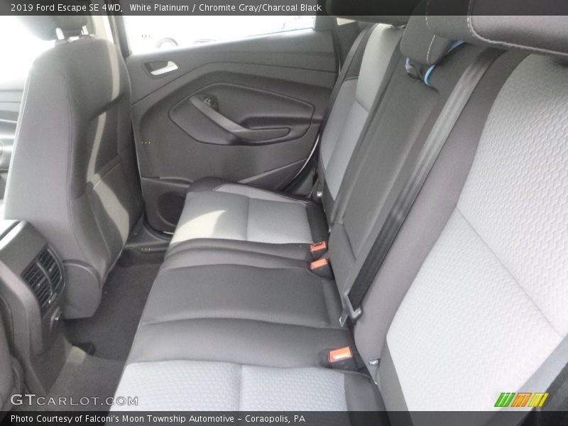 White Platinum / Chromite Gray/Charcoal Black 2019 Ford Escape SE 4WD