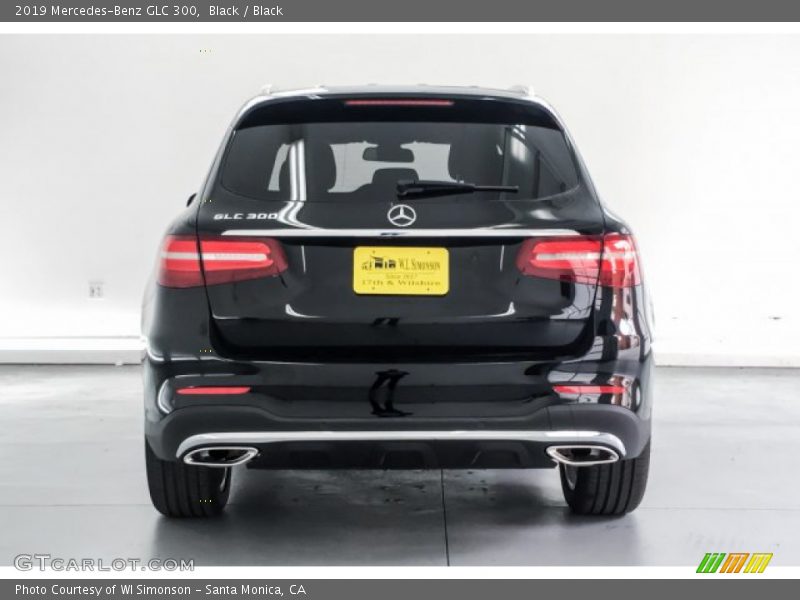 Black / Black 2019 Mercedes-Benz GLC 300
