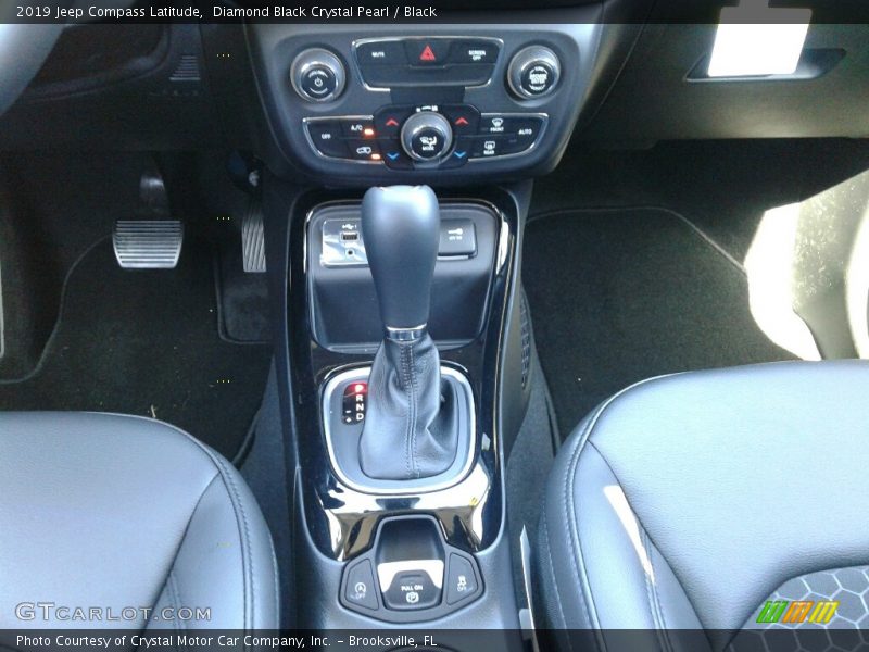 Diamond Black Crystal Pearl / Black 2019 Jeep Compass Latitude