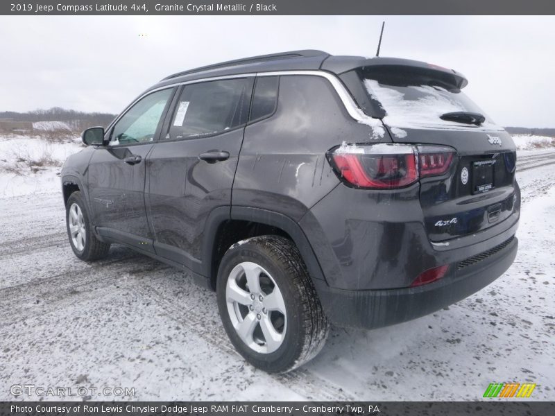 Granite Crystal Metallic / Black 2019 Jeep Compass Latitude 4x4