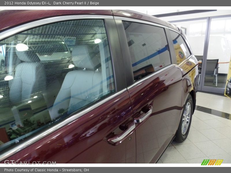 Dark Cherry Pearl II / Beige 2012 Honda Odyssey EX-L
