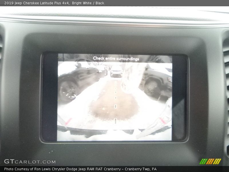 Bright White / Black 2019 Jeep Cherokee Latitude Plus 4x4
