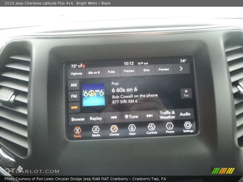 Bright White / Black 2019 Jeep Cherokee Latitude Plus 4x4