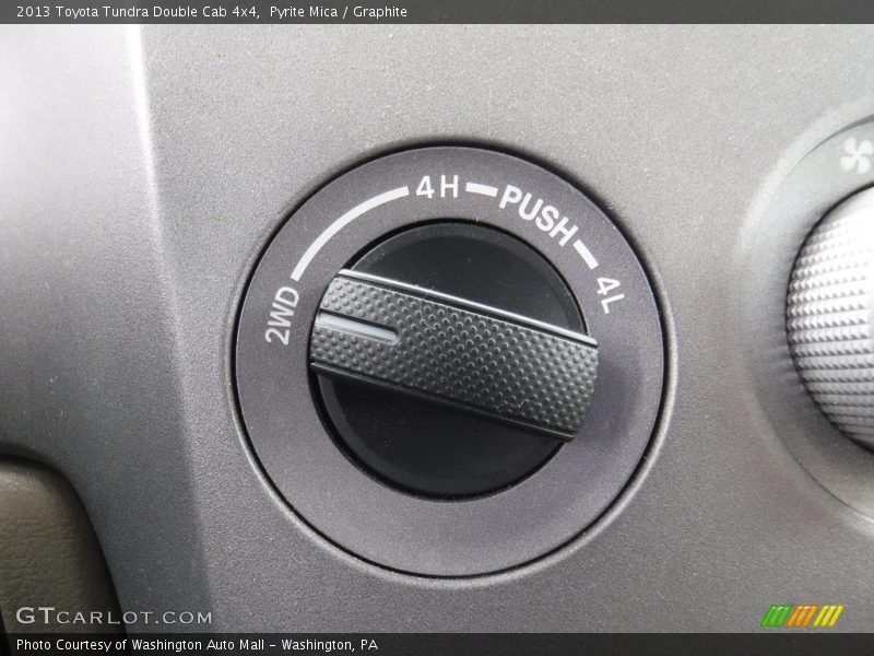 Pyrite Mica / Graphite 2013 Toyota Tundra Double Cab 4x4