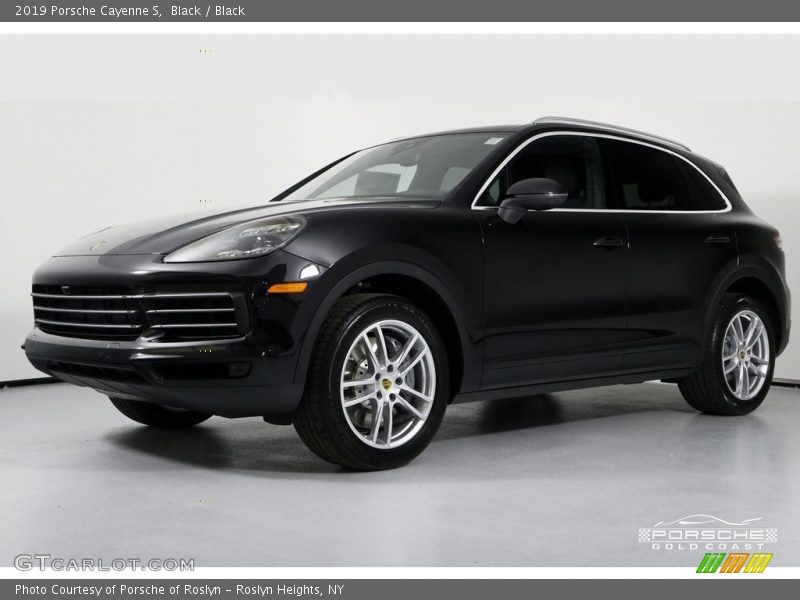 Black / Black 2019 Porsche Cayenne S