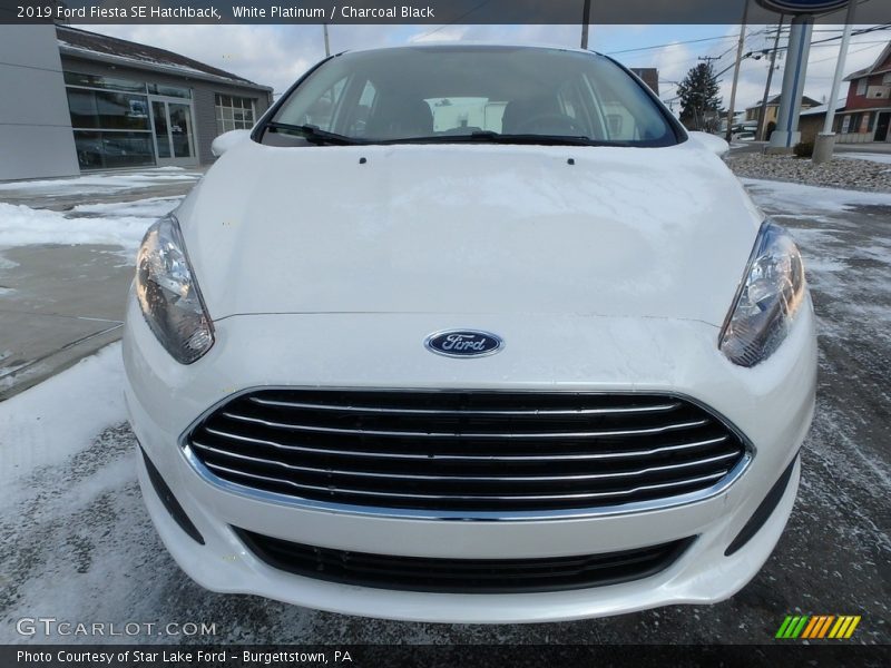 White Platinum / Charcoal Black 2019 Ford Fiesta SE Hatchback