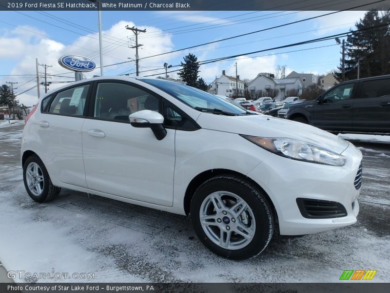 White Platinum / Charcoal Black 2019 Ford Fiesta SE Hatchback