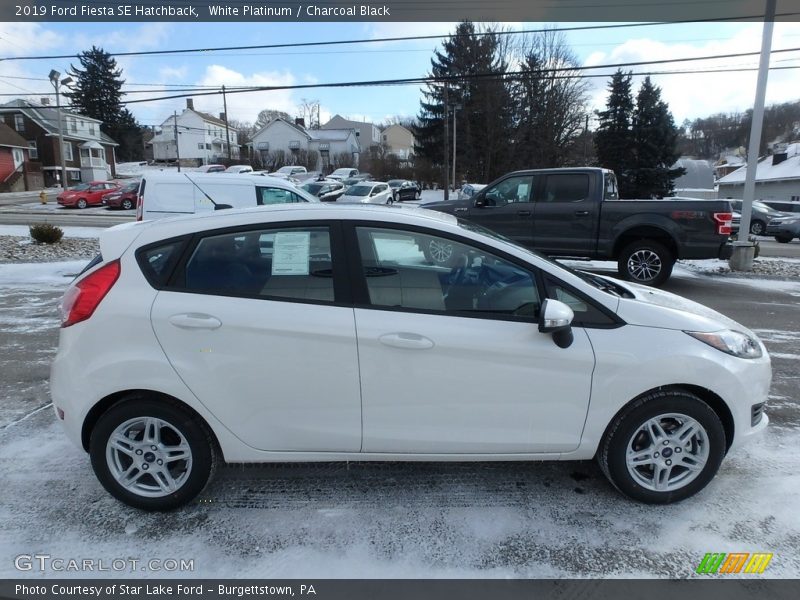White Platinum / Charcoal Black 2019 Ford Fiesta SE Hatchback