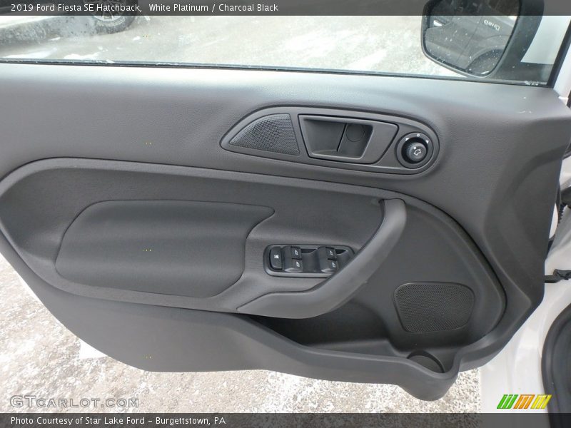 White Platinum / Charcoal Black 2019 Ford Fiesta SE Hatchback
