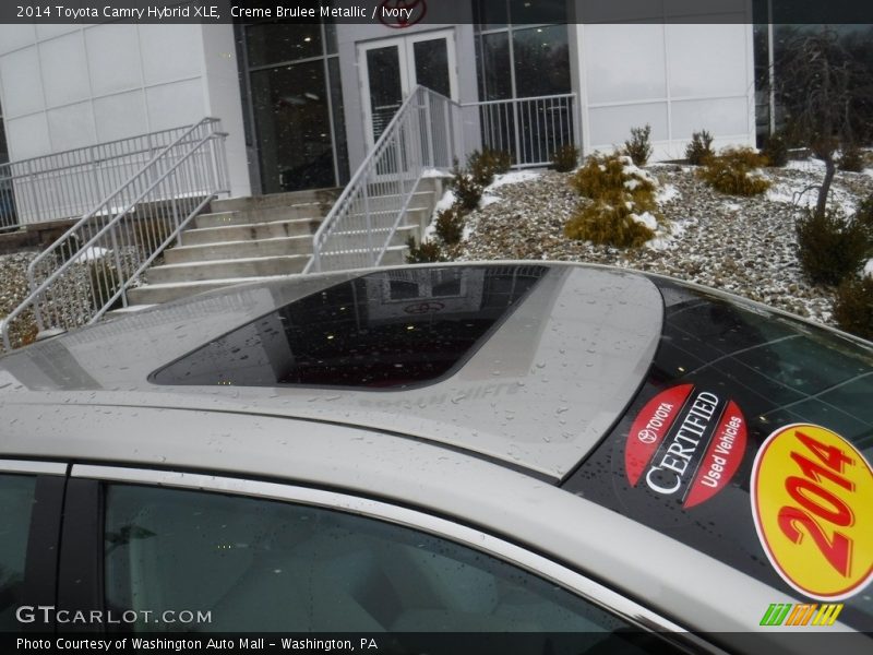 Creme Brulee Metallic / Ivory 2014 Toyota Camry Hybrid XLE