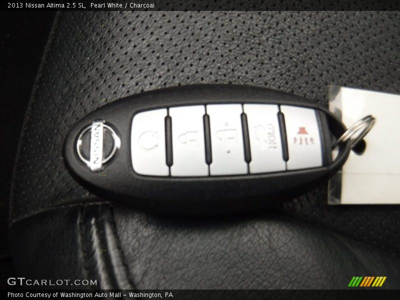 Pearl White / Charcoal 2013 Nissan Altima 2.5 SL