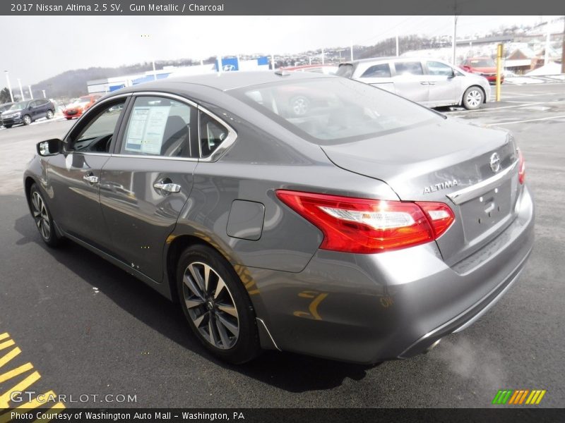 Gun Metallic / Charcoal 2017 Nissan Altima 2.5 SV