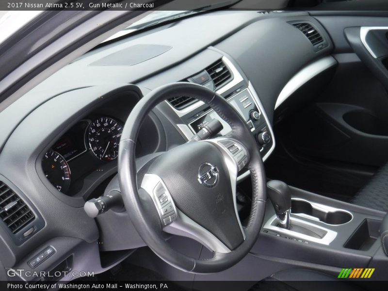 Gun Metallic / Charcoal 2017 Nissan Altima 2.5 SV