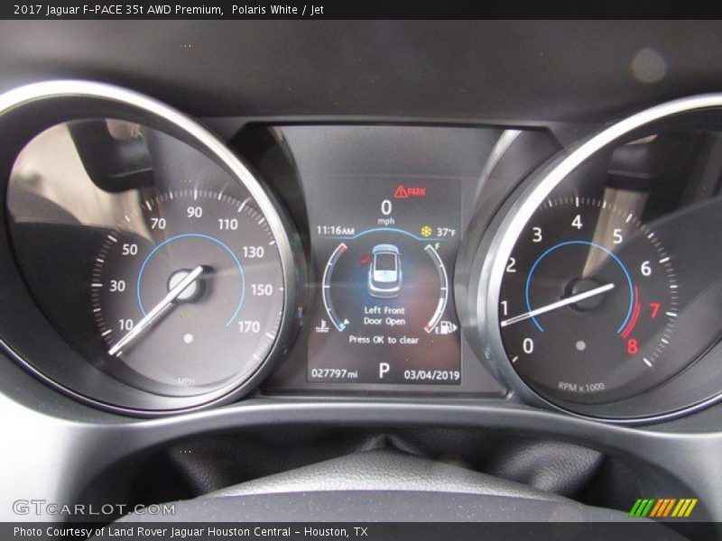 Polaris White / Jet 2017 Jaguar F-PACE 35t AWD Premium