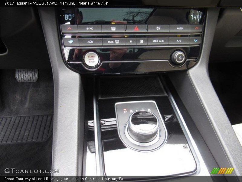 Polaris White / Jet 2017 Jaguar F-PACE 35t AWD Premium