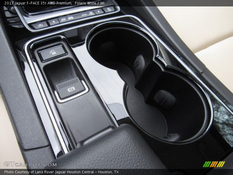Polaris White / Jet 2017 Jaguar F-PACE 35t AWD Premium