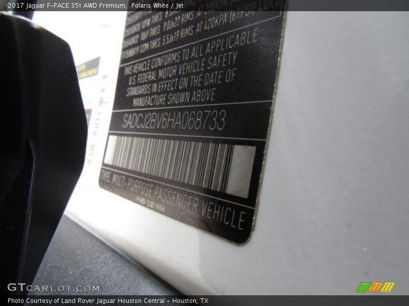 Polaris White / Jet 2017 Jaguar F-PACE 35t AWD Premium