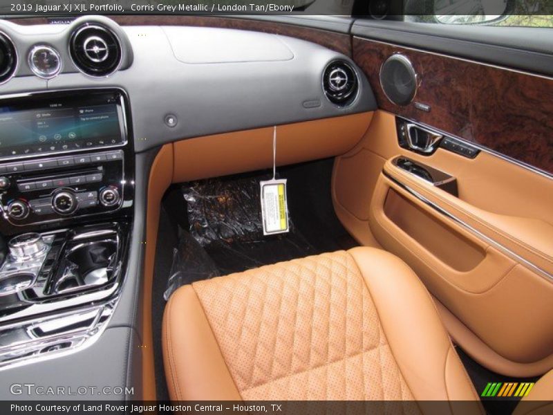 Corris Grey Metallic / London Tan/Ebony 2019 Jaguar XJ XJL Portfolio
