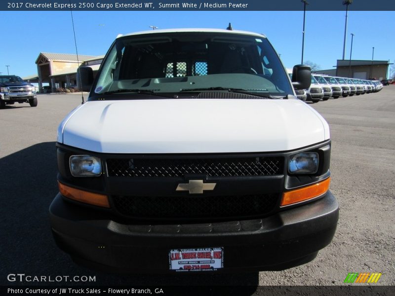 Summit White / Medium Pewter 2017 Chevrolet Express 2500 Cargo Extended WT