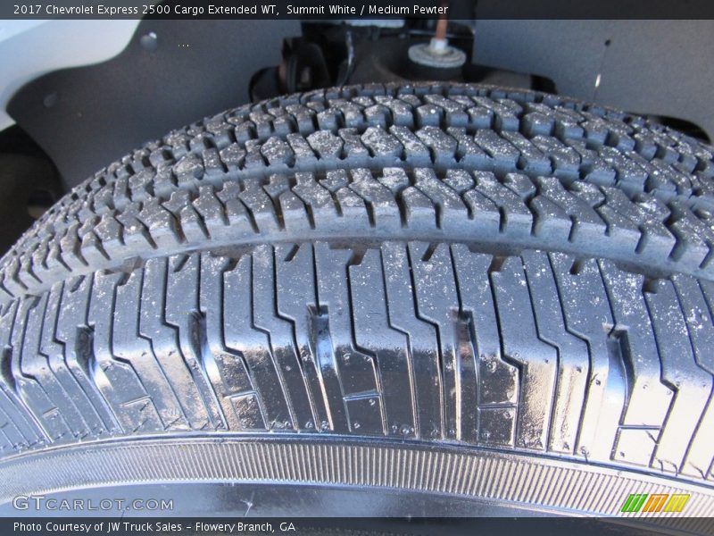 Summit White / Medium Pewter 2017 Chevrolet Express 2500 Cargo Extended WT