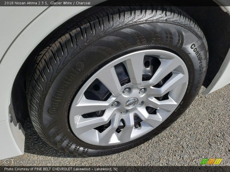 Glacier White / Charcoal 2018 Nissan Altima 2.5 S