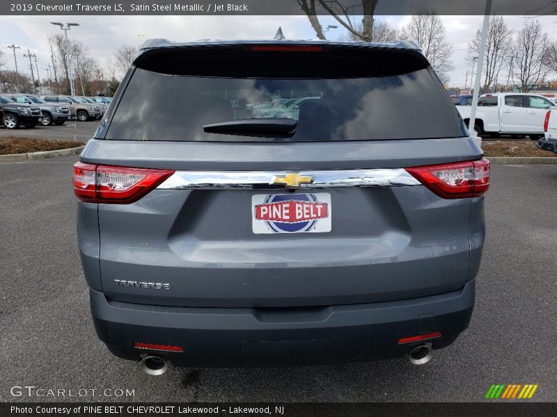 Satin Steel Metallic / Jet Black 2019 Chevrolet Traverse LS