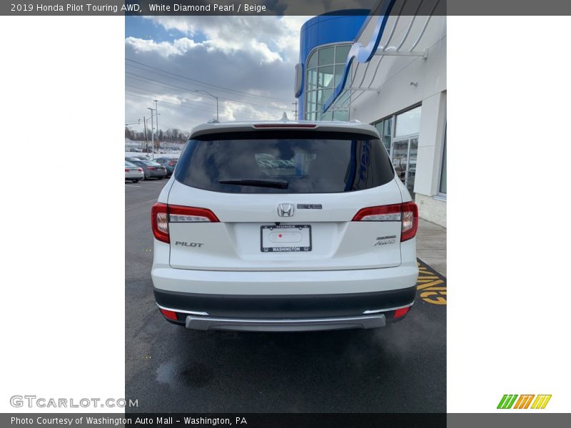 White Diamond Pearl / Beige 2019 Honda Pilot Touring AWD