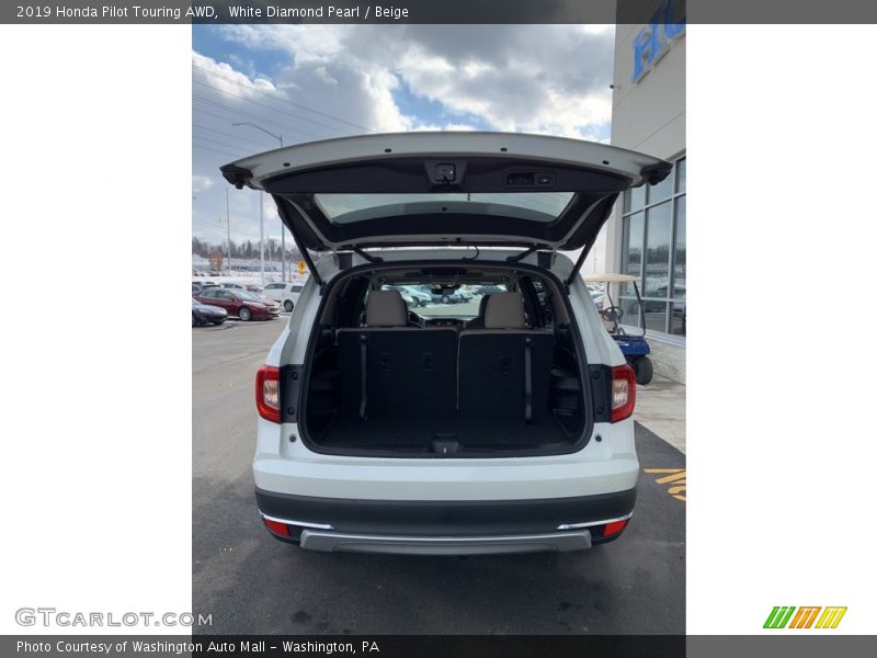 White Diamond Pearl / Beige 2019 Honda Pilot Touring AWD