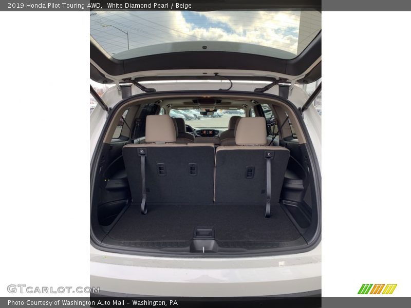 White Diamond Pearl / Beige 2019 Honda Pilot Touring AWD