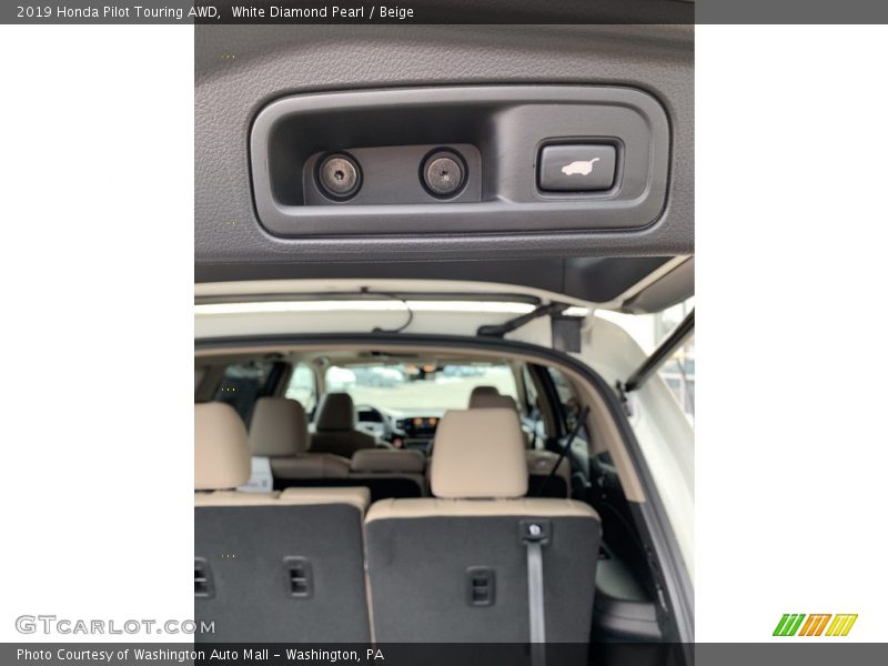 White Diamond Pearl / Beige 2019 Honda Pilot Touring AWD