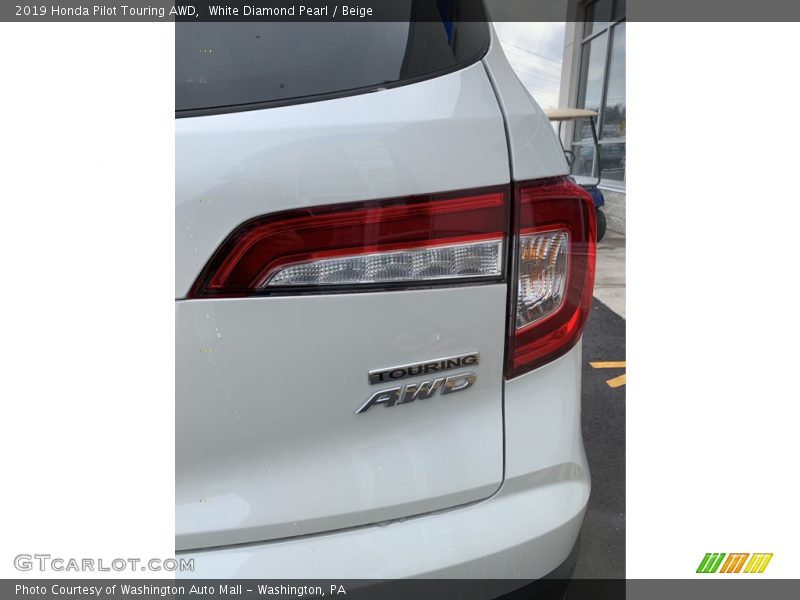 White Diamond Pearl / Beige 2019 Honda Pilot Touring AWD