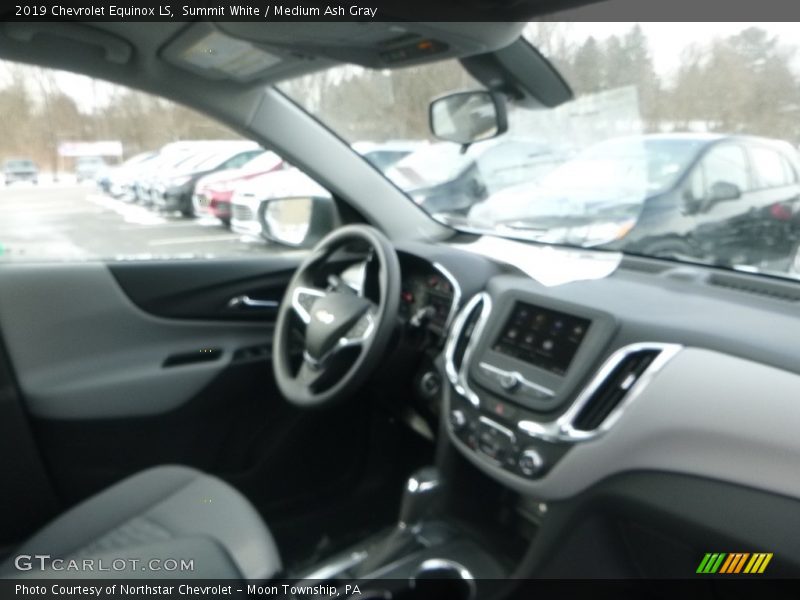 Summit White / Medium Ash Gray 2019 Chevrolet Equinox LS