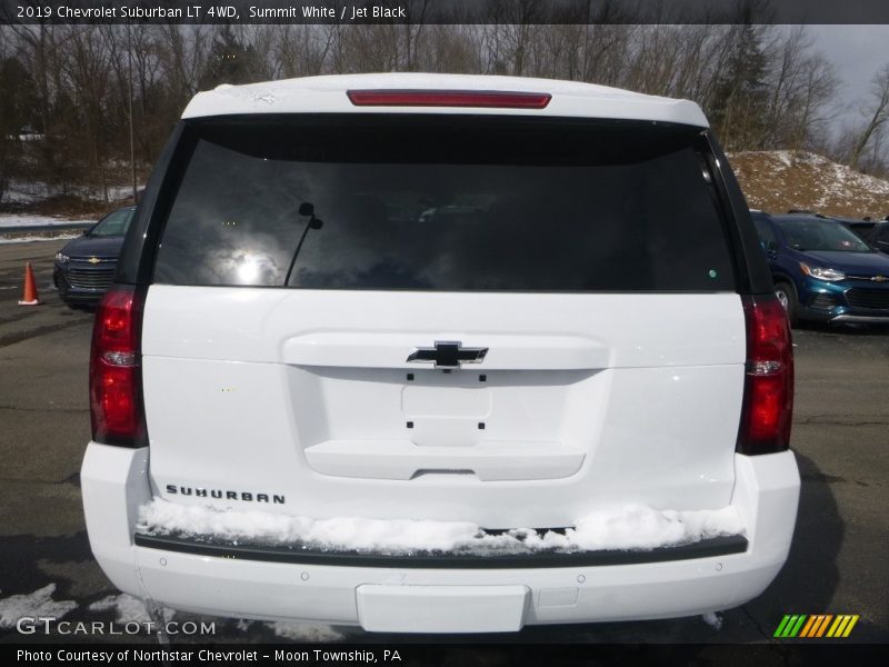 Summit White / Jet Black 2019 Chevrolet Suburban LT 4WD