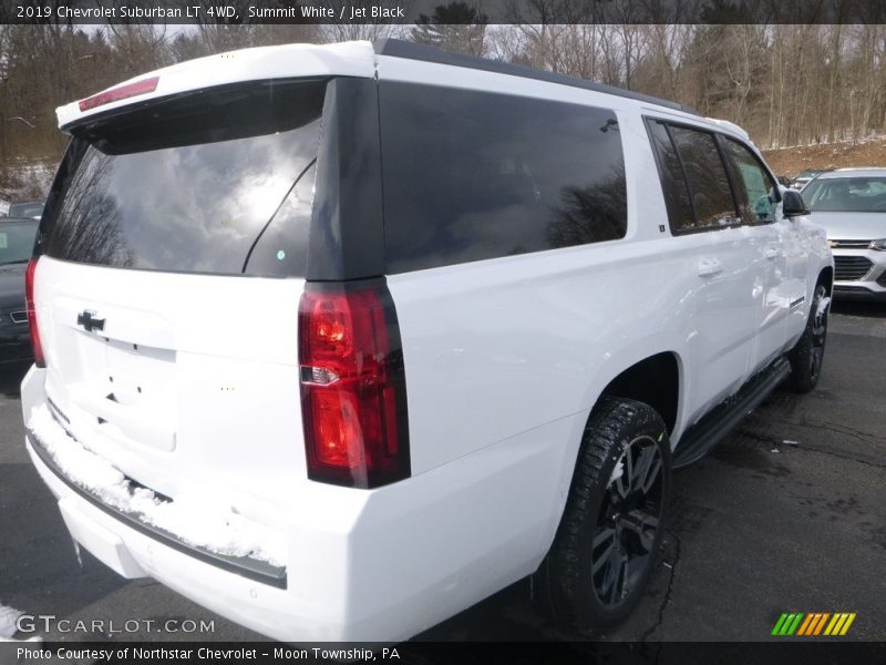 Summit White / Jet Black 2019 Chevrolet Suburban LT 4WD