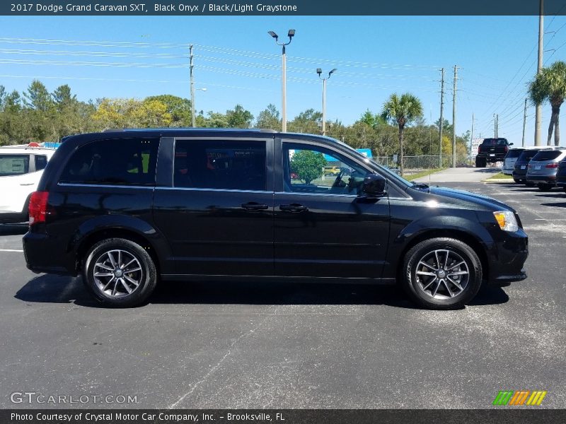Black Onyx / Black/Light Graystone 2017 Dodge Grand Caravan SXT