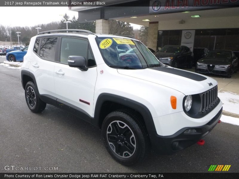 Alpine White / Black 2017 Jeep Renegade Trailhawk 4x4