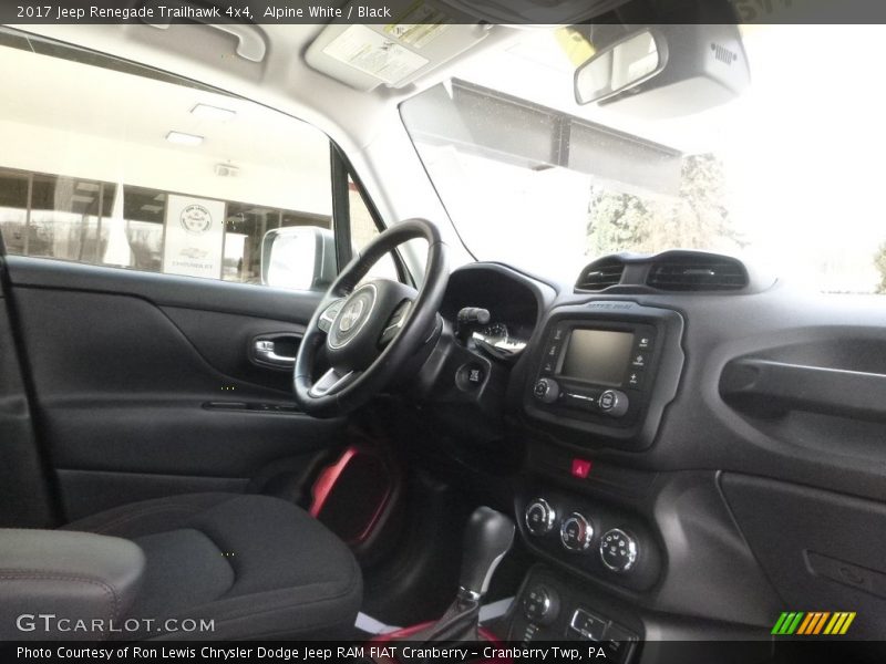 Alpine White / Black 2017 Jeep Renegade Trailhawk 4x4