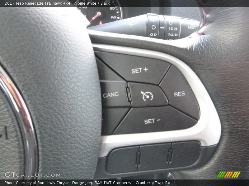 Alpine White / Black 2017 Jeep Renegade Trailhawk 4x4
