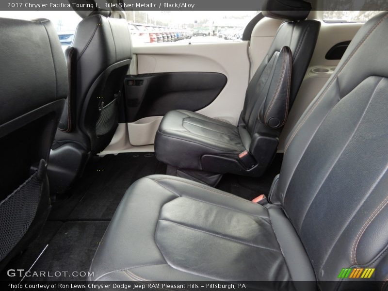 Billet Silver Metallic / Black/Alloy 2017 Chrysler Pacifica Touring L