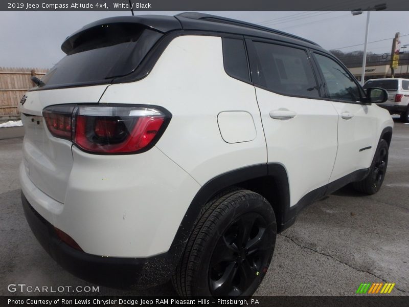White / Black 2019 Jeep Compass Altitude 4x4