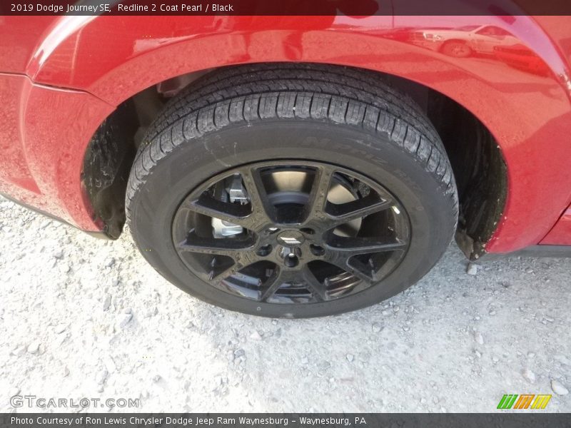 Redline 2 Coat Pearl / Black 2019 Dodge Journey SE