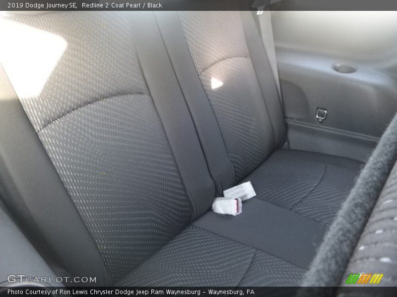Redline 2 Coat Pearl / Black 2019 Dodge Journey SE