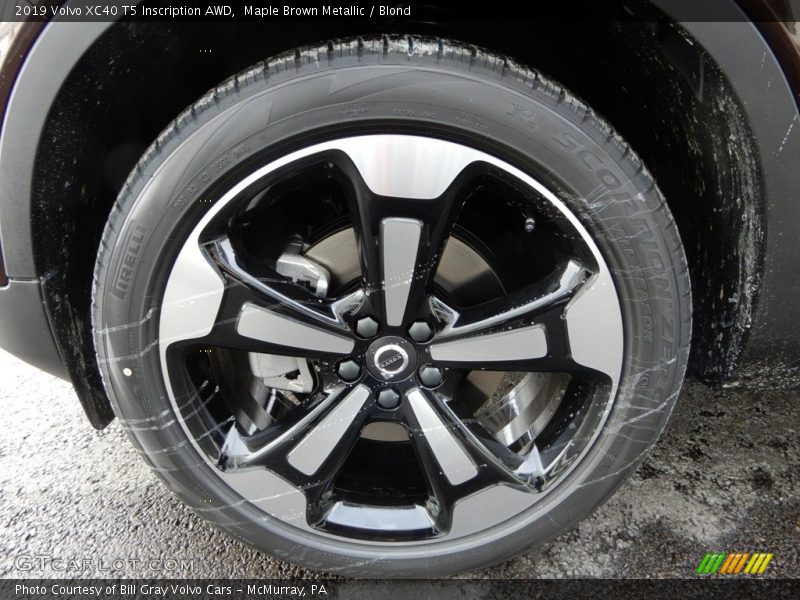 Maple Brown Metallic / Blond 2019 Volvo XC40 T5 Inscription AWD