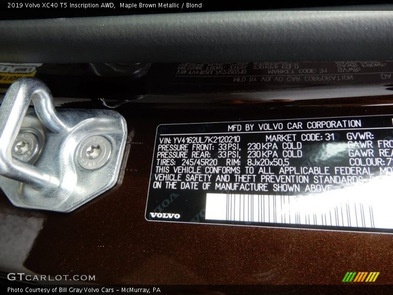 Maple Brown Metallic / Blond 2019 Volvo XC40 T5 Inscription AWD