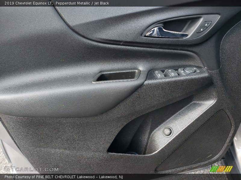 Pepperdust Metallic / Jet Black 2019 Chevrolet Equinox LT