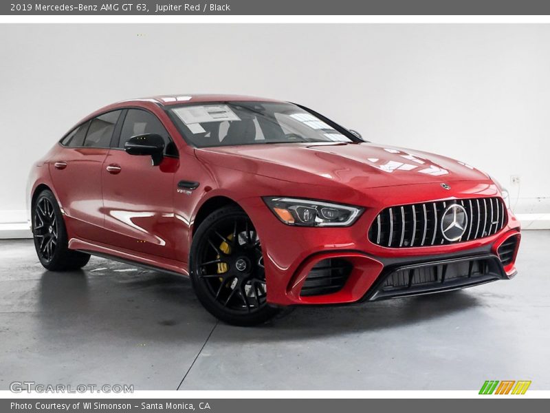 Front 3/4 View of 2019 AMG GT 63