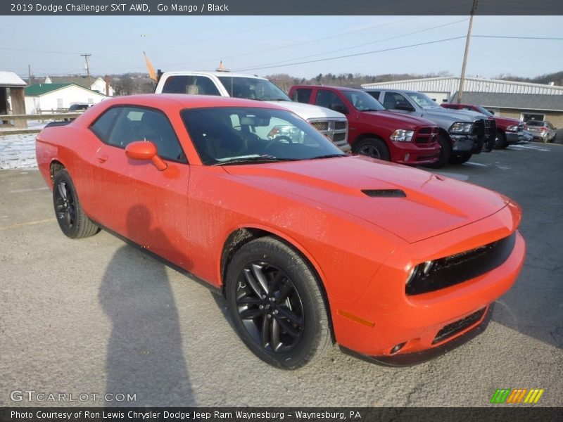 Front 3/4 View of 2019 Challenger SXT AWD